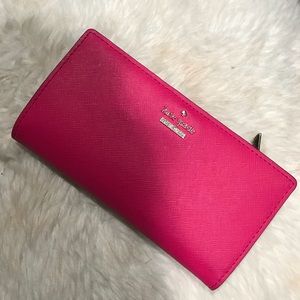 Kate Spade - Pink Wallet 👛